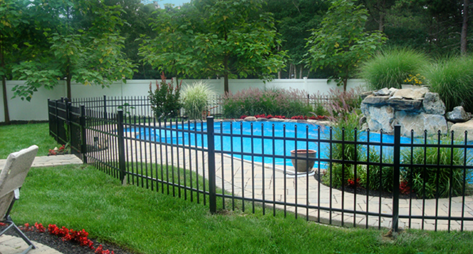 SWIMMING POOL FENCING